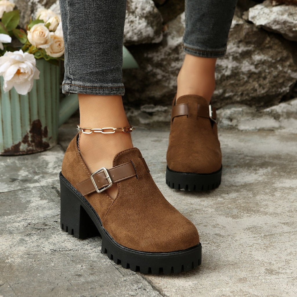 Fiorelle Women’s Elevare Buckle Round-Toe Platform Pumps – Chunky Heel Fashion Shoes (US 5–10)