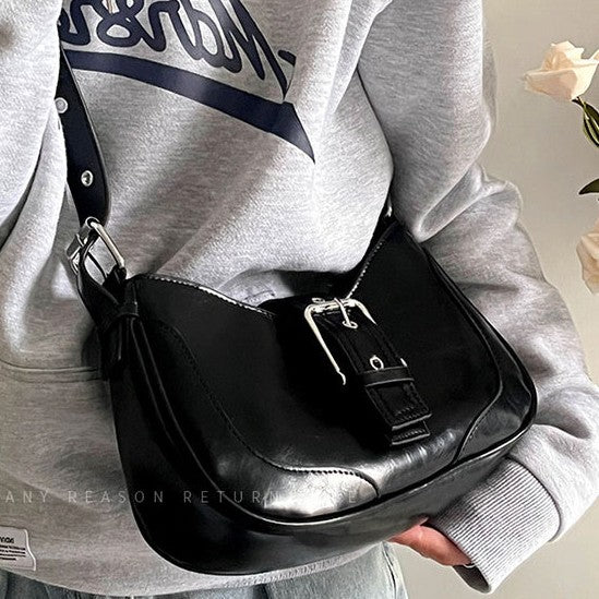 Fiorelle Women's Luna Saddle Bag – Retro Chic Crossbody Shoulder Bag | Y2K Minimalist Purse