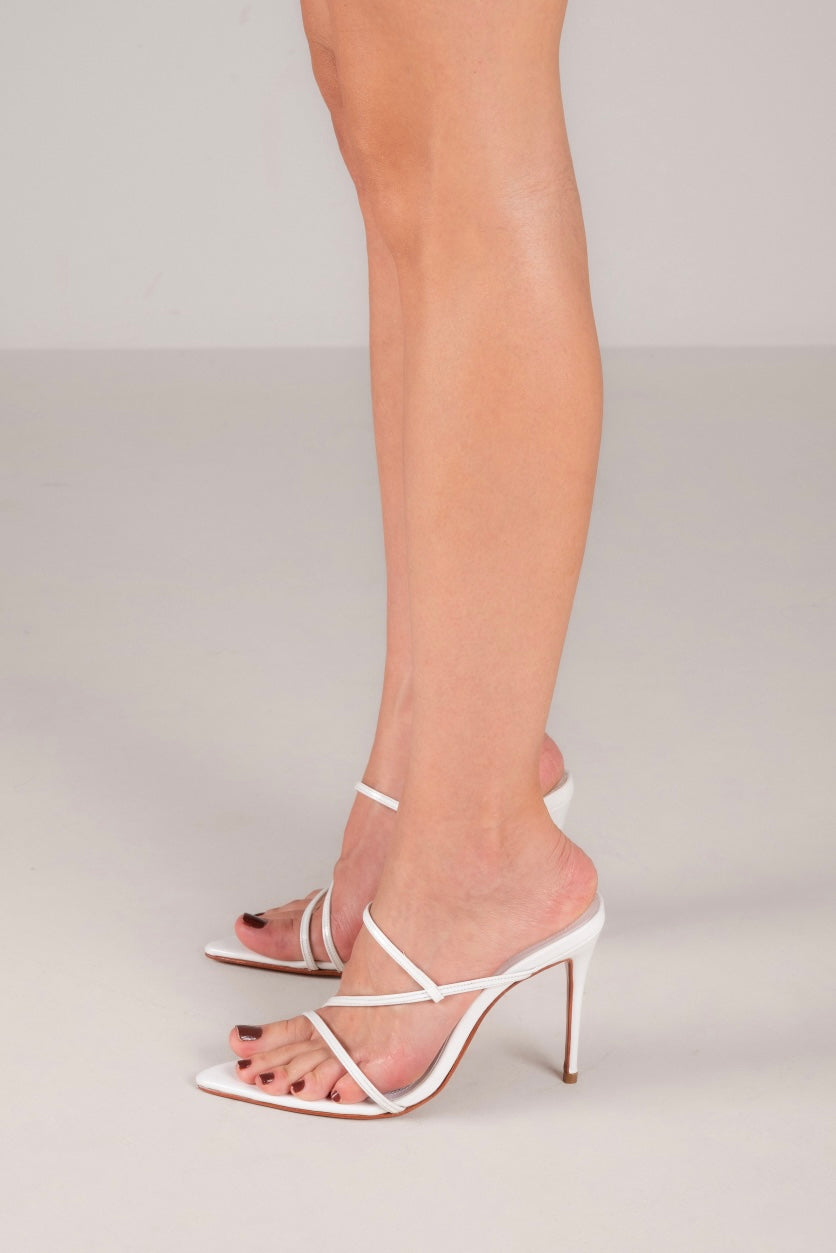 IRIS MULE WHITE - PRE-ORDER