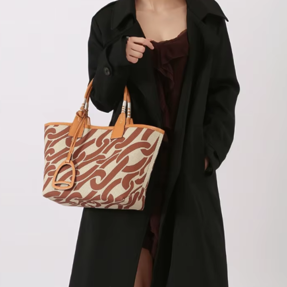 Mane Thread Tote Bag