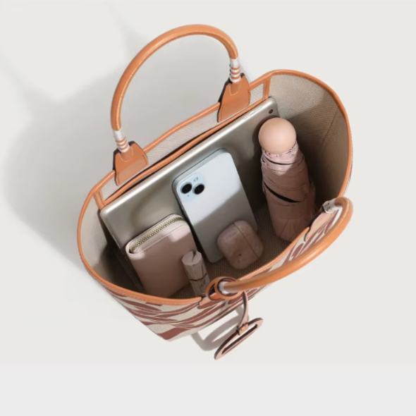 Mane Thread Tote Bag